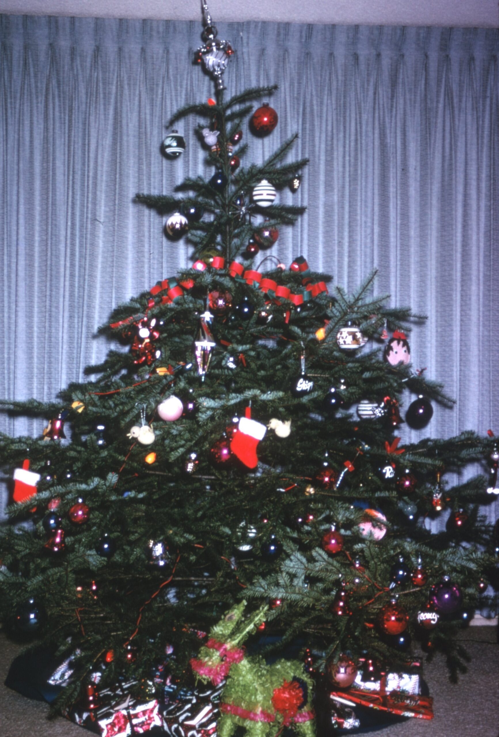 Vintage Christmas photo - intimate experience